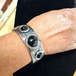 Black with Siver-tone Weave Hinged Bracelet with 3 Black Carnelian Stones